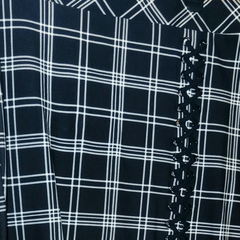 Torrid 2 plaid pencil skirt